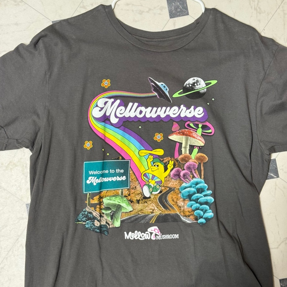 Rare Find! Gray Mellow-verse Graphic T-Shirt